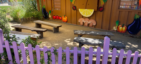 Fairyland, Oakland - Little Miss Muffet Outdoor Accessible Classroom
